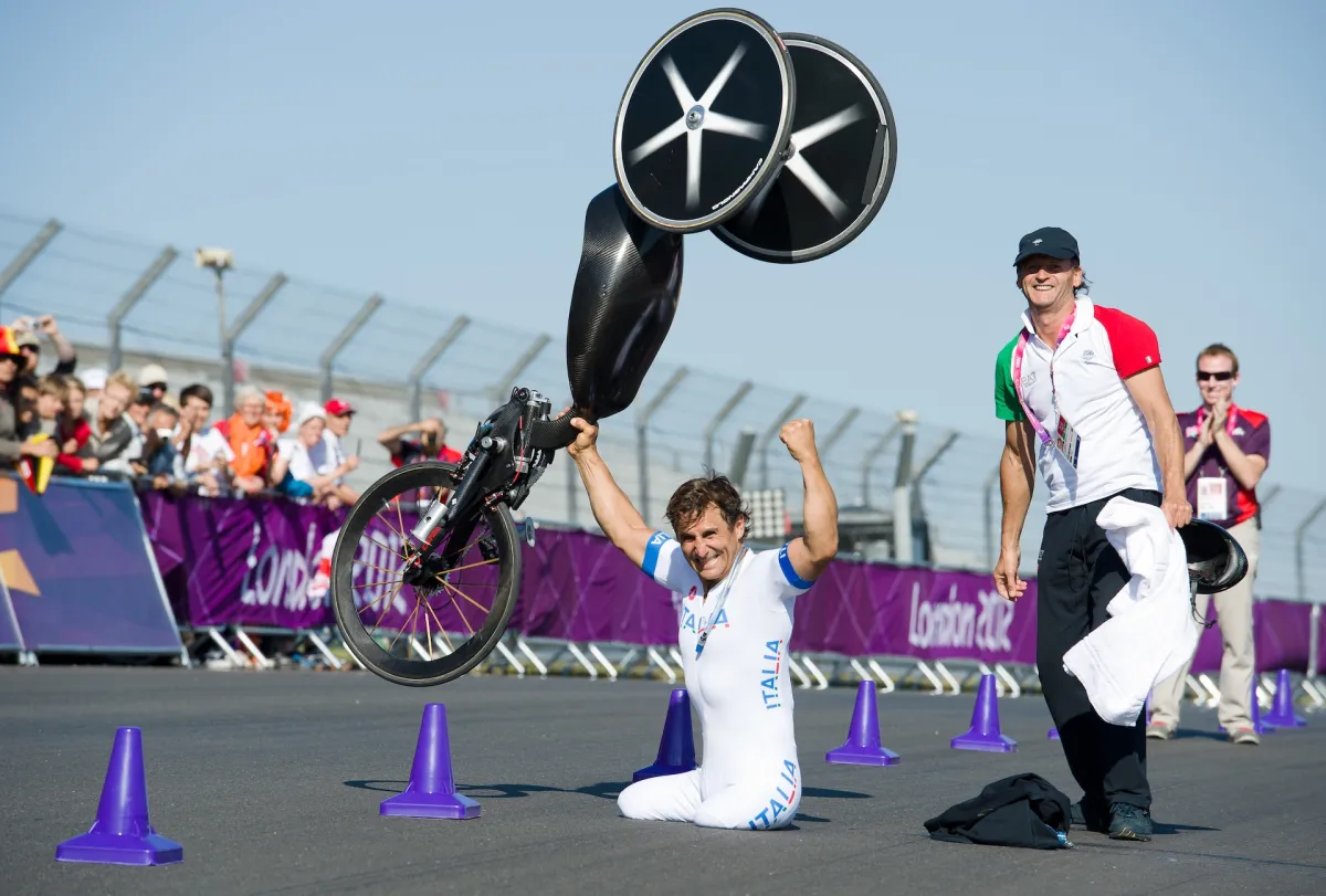 Efsane Yarışçı Alex Zanardi 59 Yaşında Hayatını Kaybetti